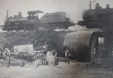 Foudre en bois du département de l’Aude. Photo prise à l’exposition de l’abbaye de Caunes-Minervois